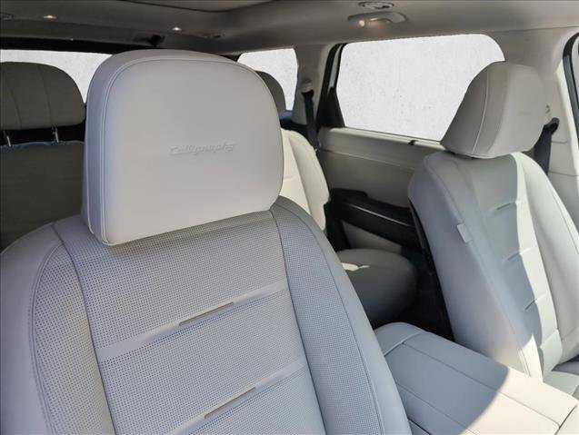 Certified 2026 Hyundai Palisade Calligraphy AWD/4WD image 25