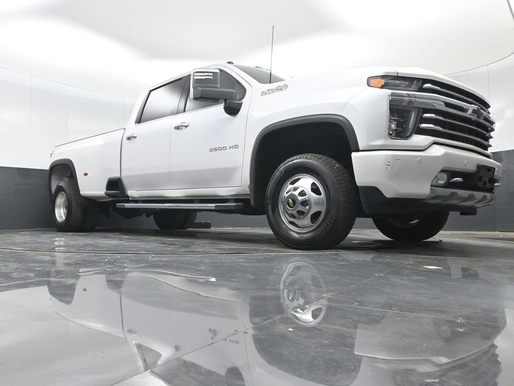 Used 2023 Chevrolet Silverado 3500 High Country image 39