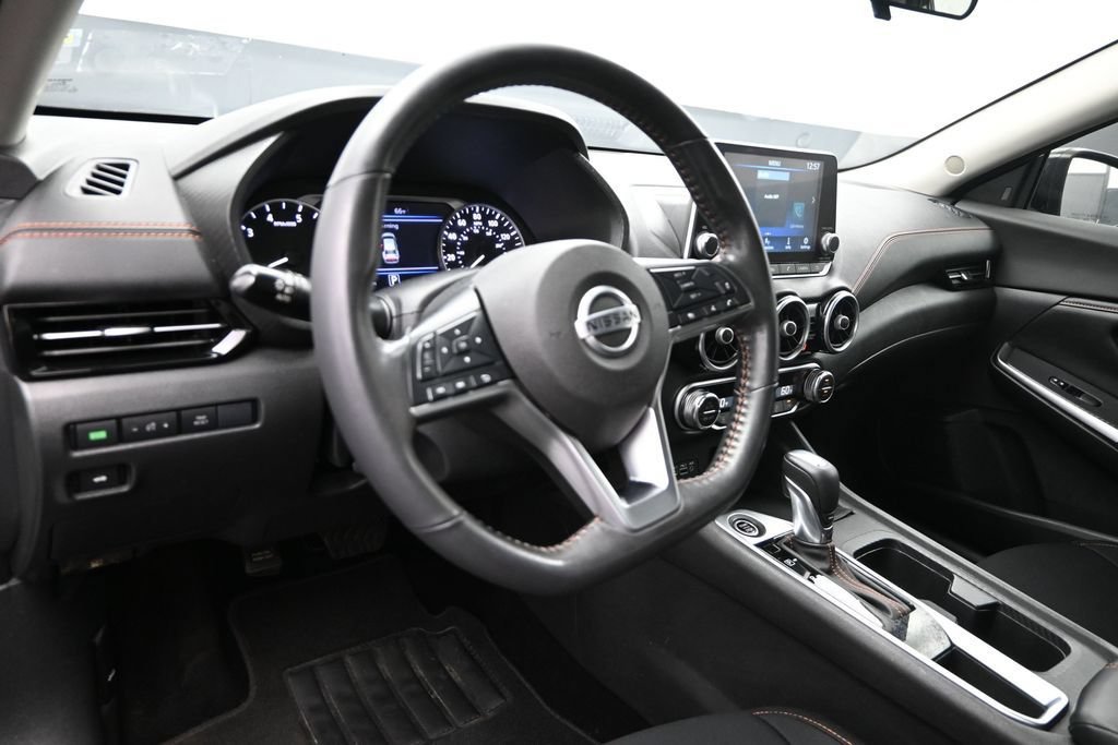 Used 2023 Nissan Sentra SR w/ Midnight Edition Package FWD image 20