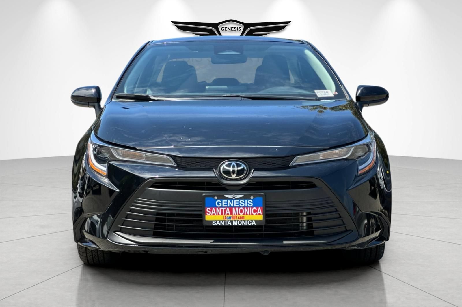 Used 2025 Toyota Corolla LE FWD image 10