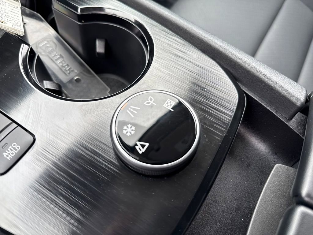 Certified 2023 Nissan Rogue SV w/ SV Premium B Package image 31