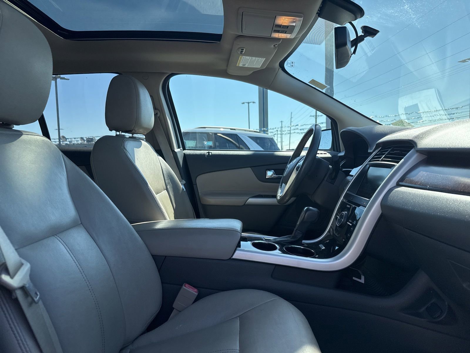 Used 2014 Ford Edge Limited w/ Equipment Group 302A FWD image 7