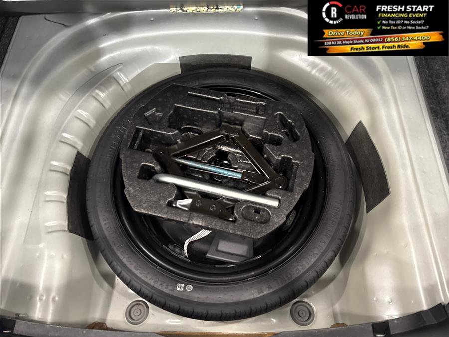 Used 2024 Volkswagen Jetta SE FWD image 41