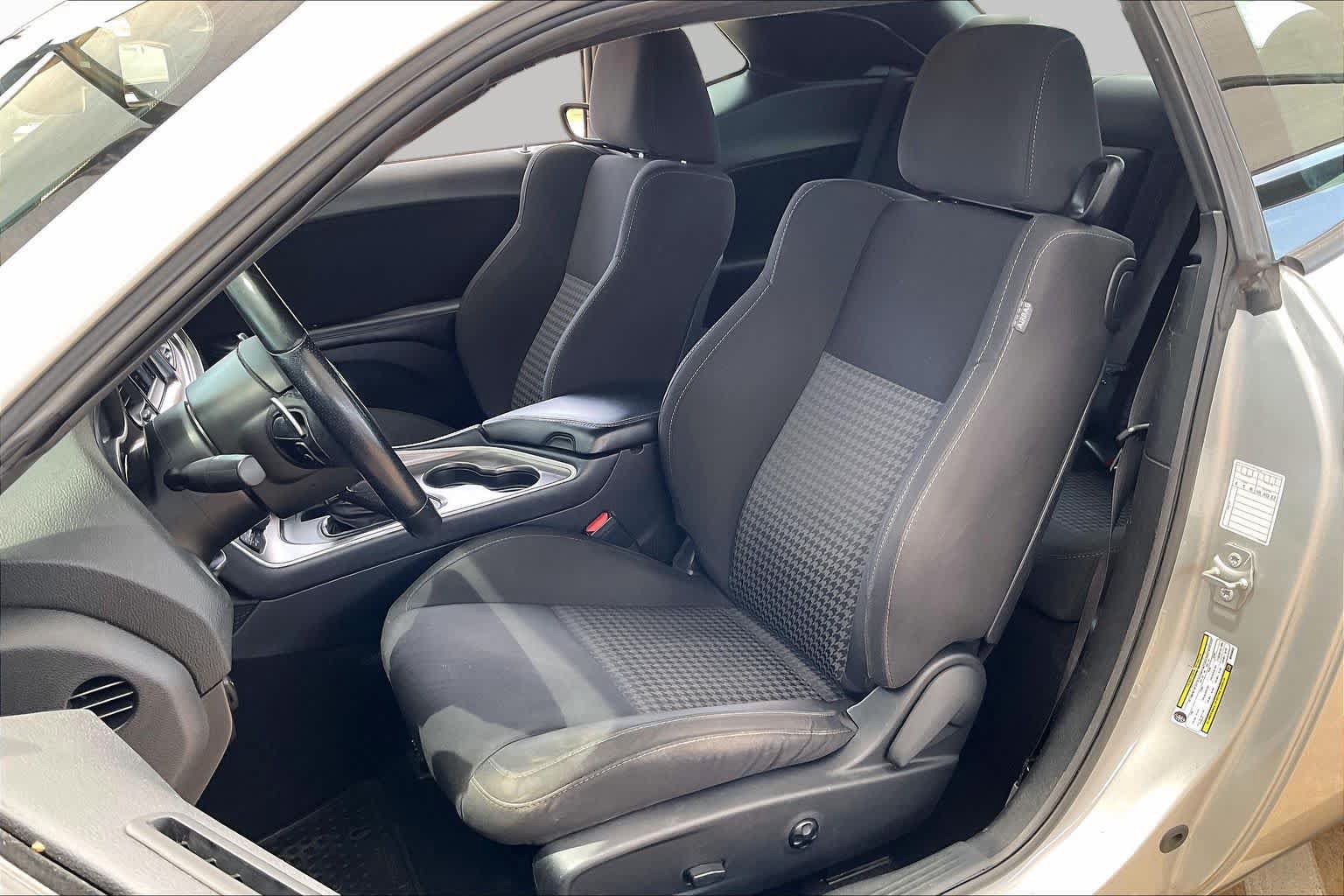 Used 2021 Dodge Challenger R/T RWD image 9