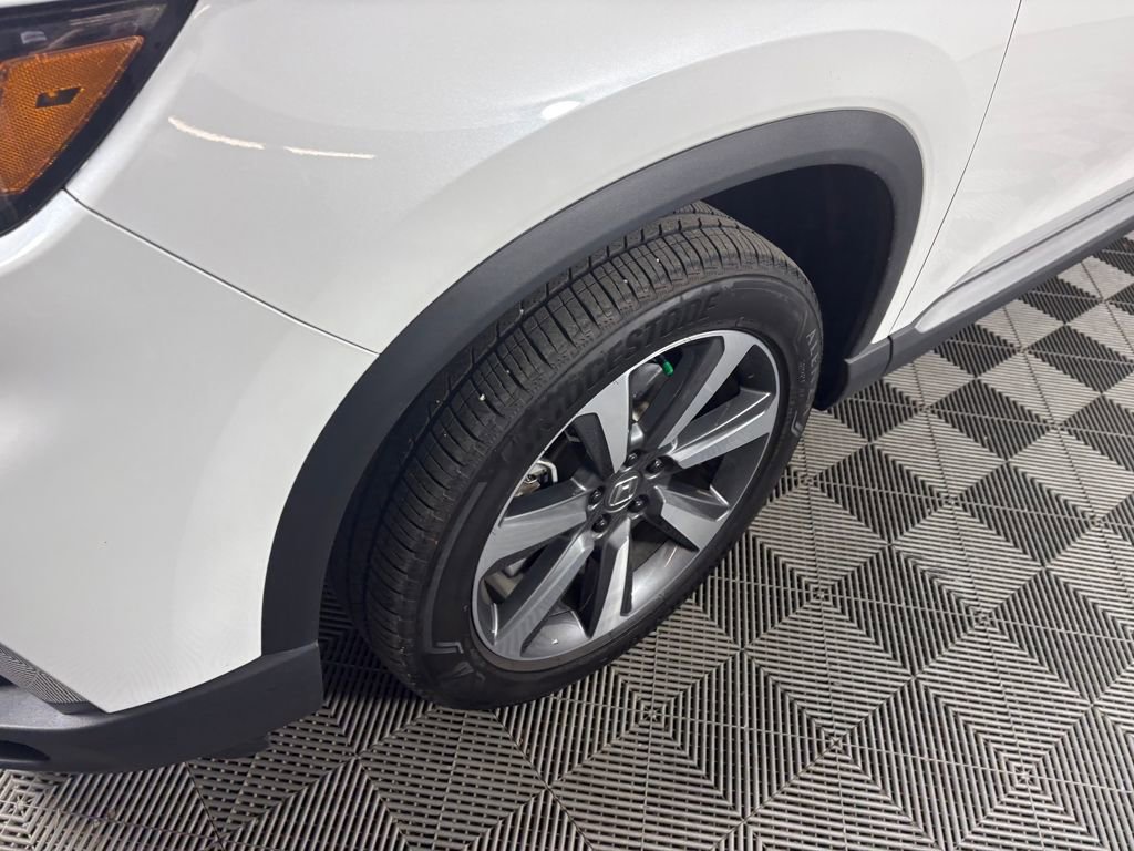 Used 2025 Honda Pilot Elite image 10