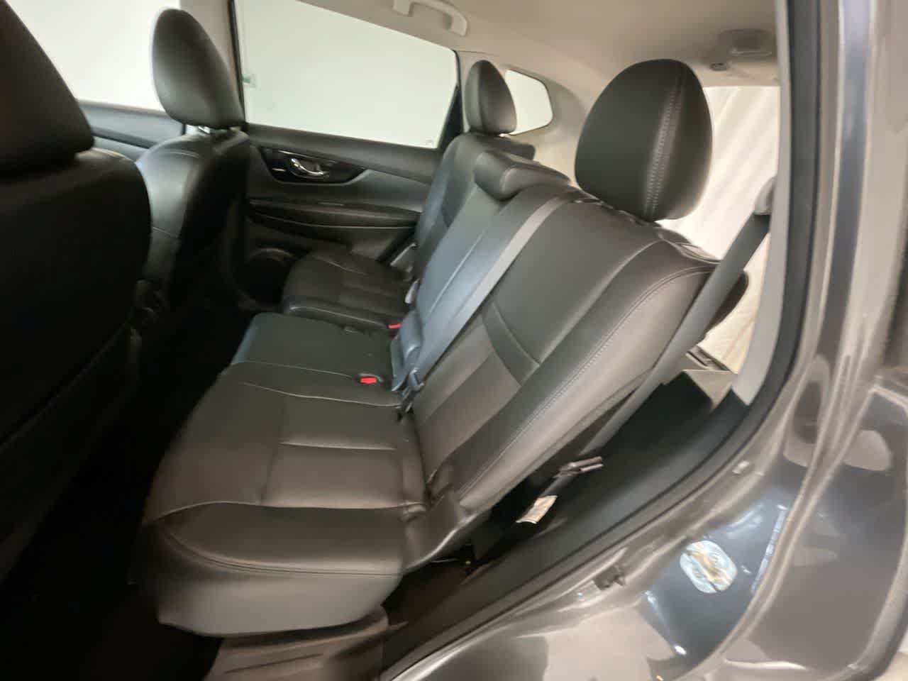 Used 2019 Nissan Rogue SL AWD/4WD image 22