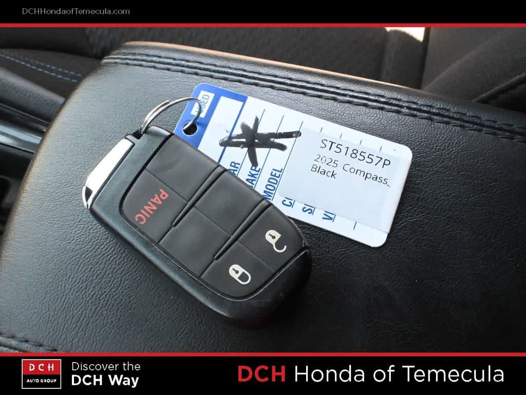 Used 2025 Jeep Compass Sport AWD/4WD image 15