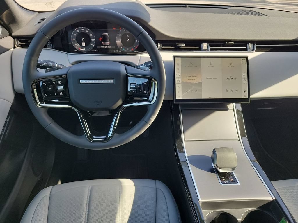 New 2026 Land Rover Range Rover Evoque S AWD/4WD image 18