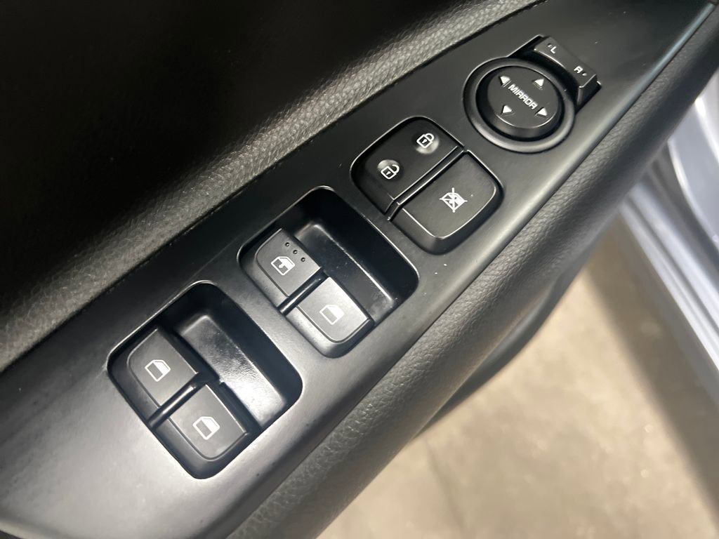 Used 2019 Kia Rio S FWD image 13