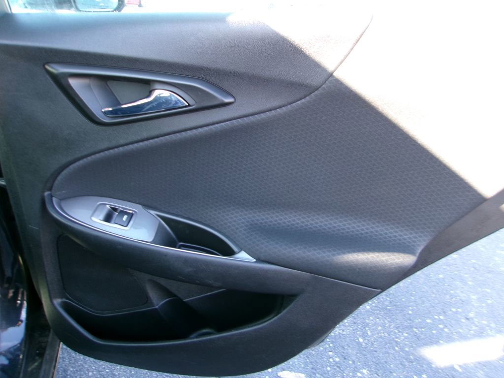 Used 2018 Chevrolet Malibu LS w/ LPO, Convenience Package 2 image 13