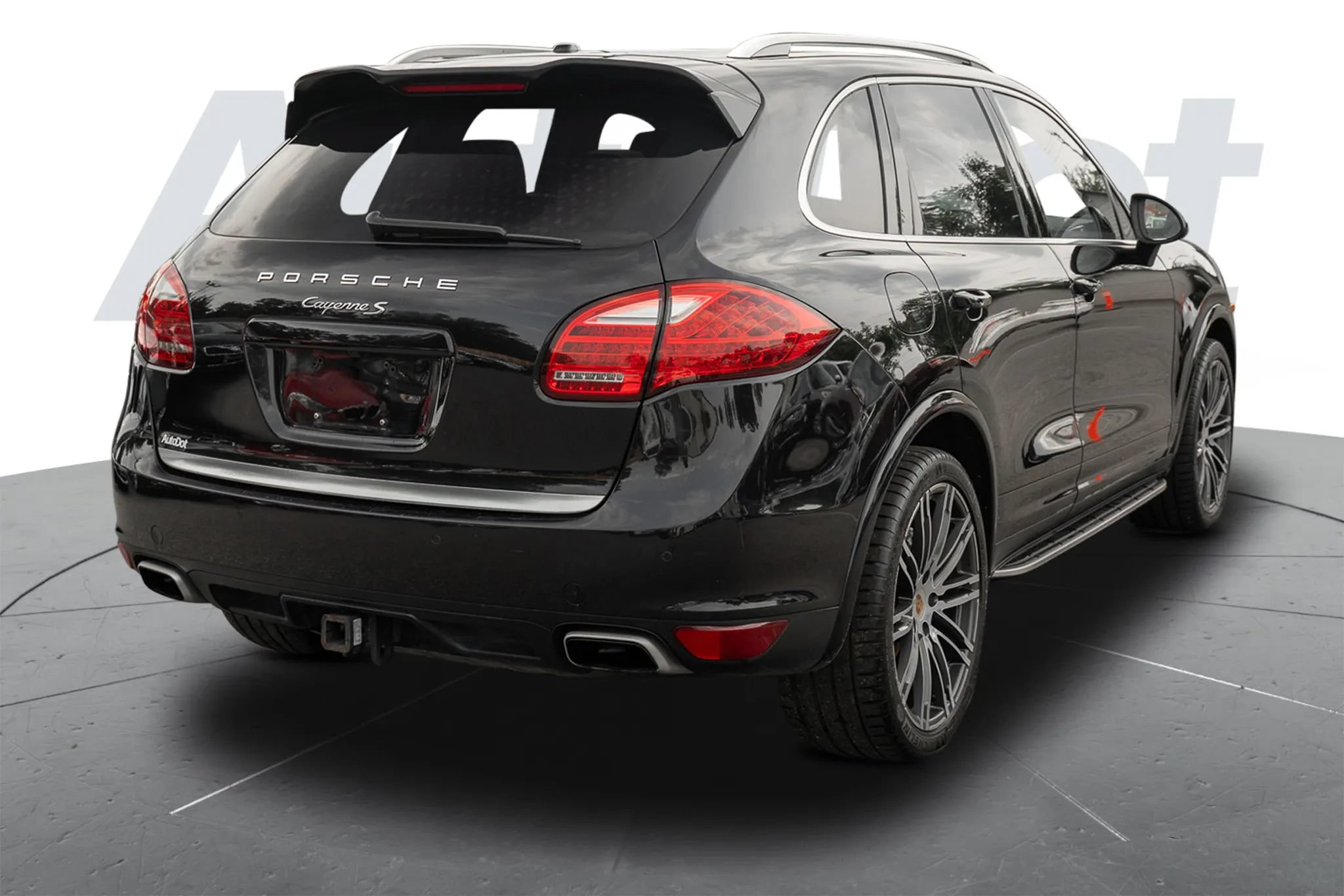 Used 2012 Porsche Cayenne S AWD/4WD image 3