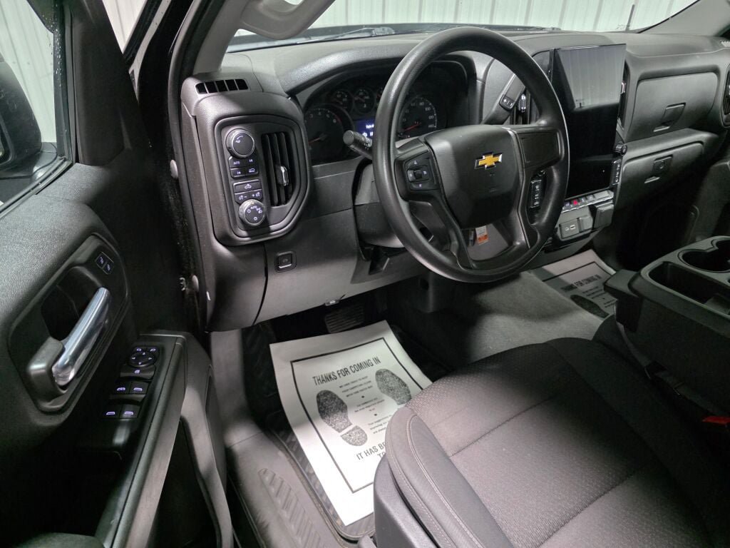 Used 2021 Chevrolet Silverado 1500 Custom w/ LPO, Dark Essentials Package AWD/4WD image 6
