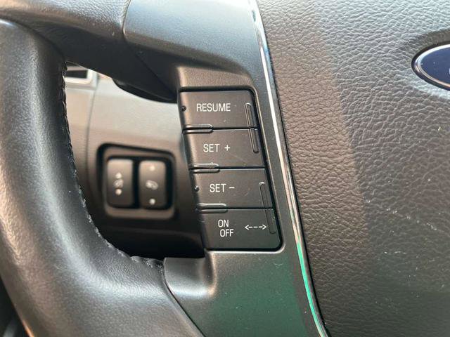 Used 2010 Ford Taurus SHO image 16
