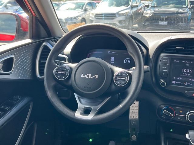Used 2023 Kia Soul LX FWD image 12