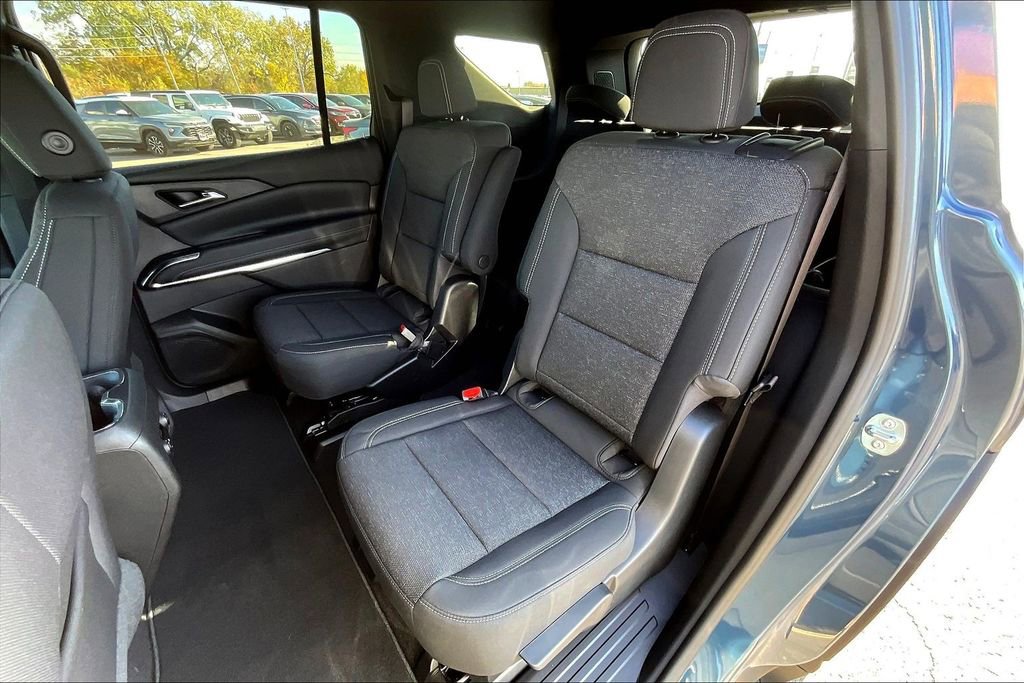 New 2026 Chevrolet Traverse LT image 10