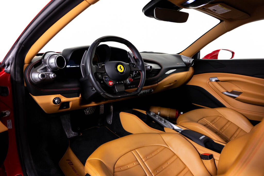 Certified 2020 Ferrari F8 Tributo image 4