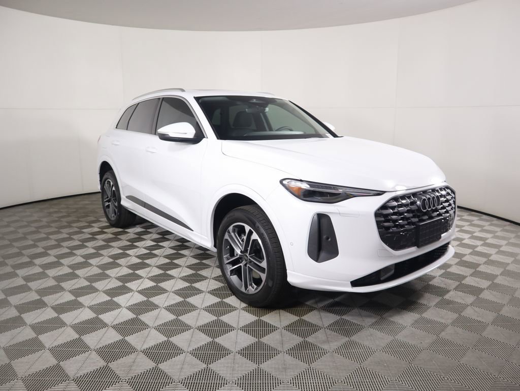 Used 2025 Audi Q5 Premium Plus w/ Premium Plus image 4