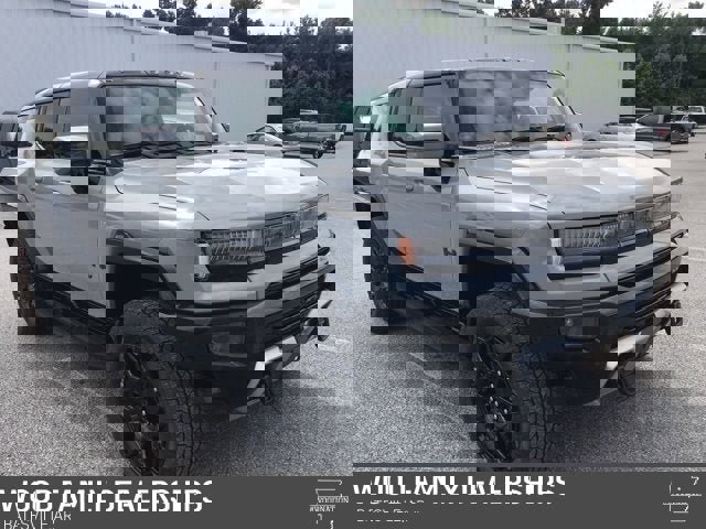 New 2025 GMC Hummer EV 3X w/ LPO, Dark Essentials Package image 3