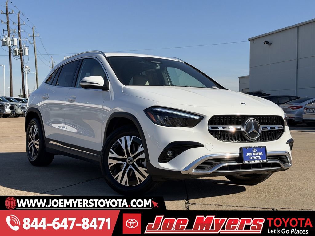 Used 2025 Mercedes-Benz GLA 250 4MATIC image 2