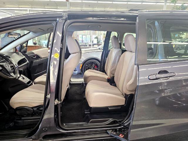 Used 2015 MAZDA MAZDA5 Sport image 27