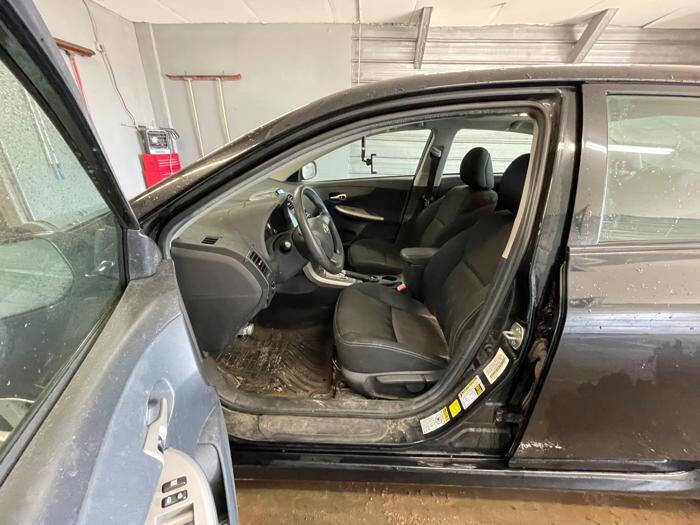 Used 2012 Toyota Corolla S image 21