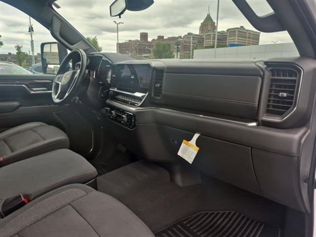Certified 2024 Chevrolet Silverado 2500 LT w/ Convenience Package image 91
