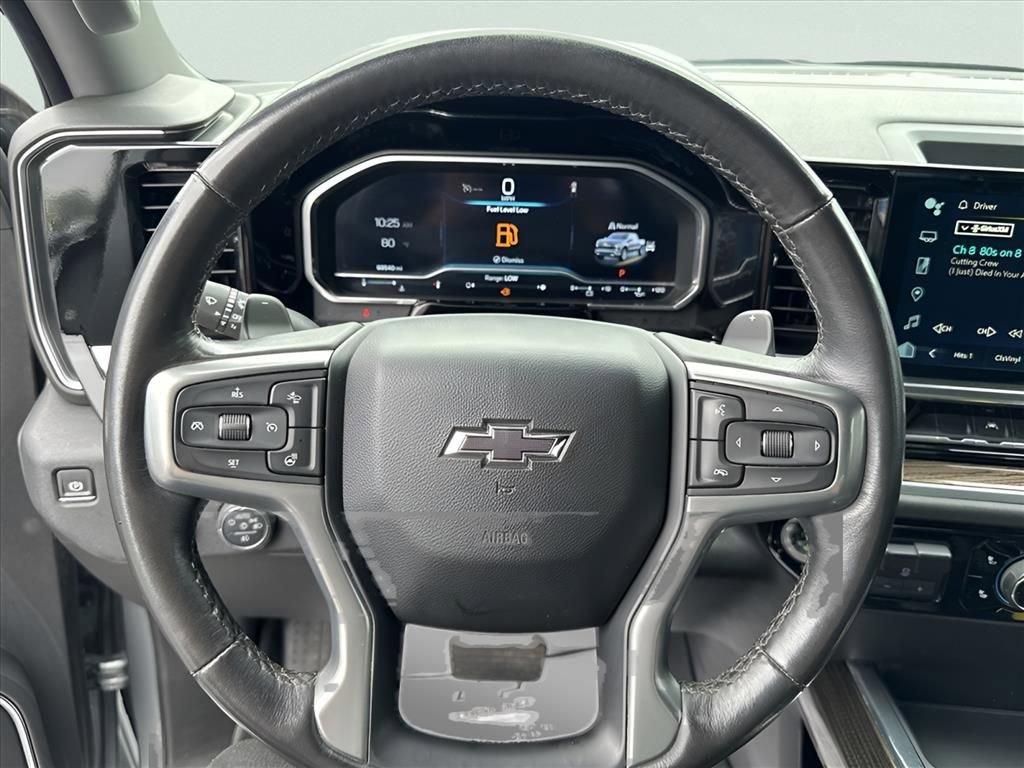 Used 2023 Chevrolet Silverado 1500 RST image 3