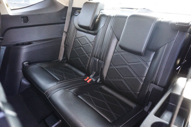 Used 2025 Volkswagen Atlas SE AWD/4WD image 10