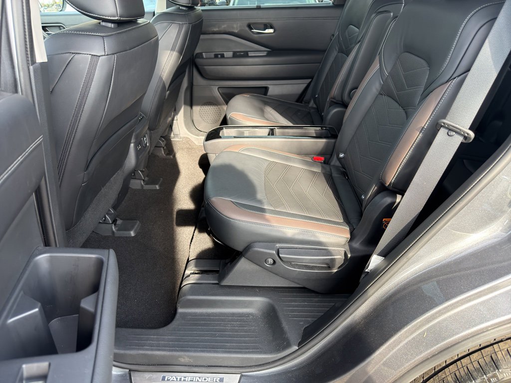 Certified 2023 Nissan Pathfinder Platinum w/ Lighting Package (N93) image 32