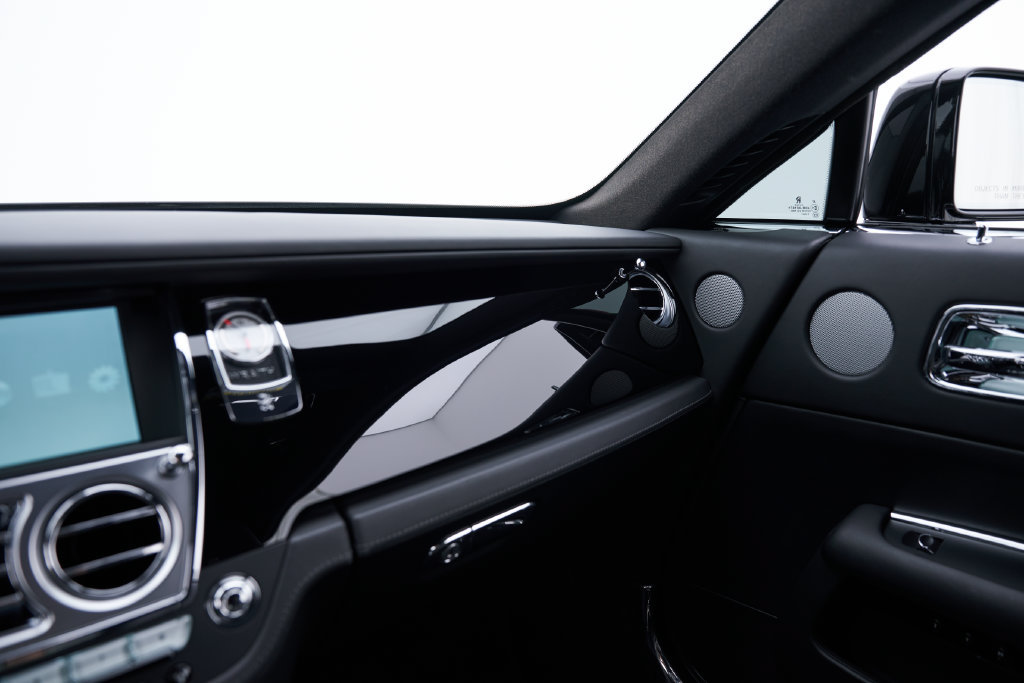 Used 2015 Rolls-Royce Wraith RWD image 75