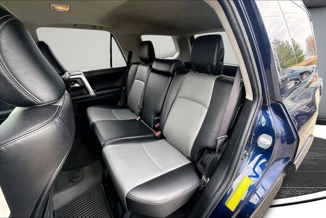 Used 2017 Toyota 4Runner SR5 Premium AWD/4WD image 21