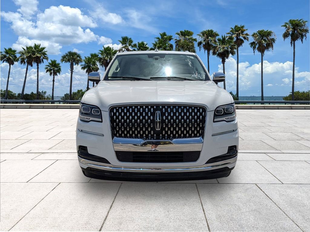 Used 2022 Lincoln Navigator L Black Label AWD/4WD image 2