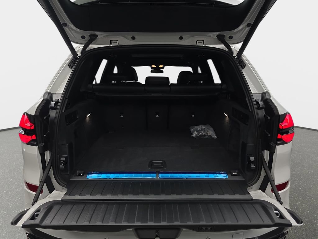 New 2026 BMW X5 xDrive50e w/ M Sport Package image 12
