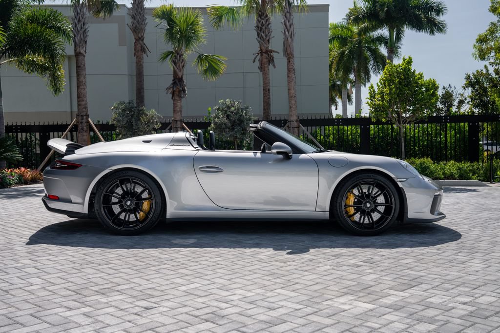 Used 2019 Porsche 911 Speedster RWD image 81