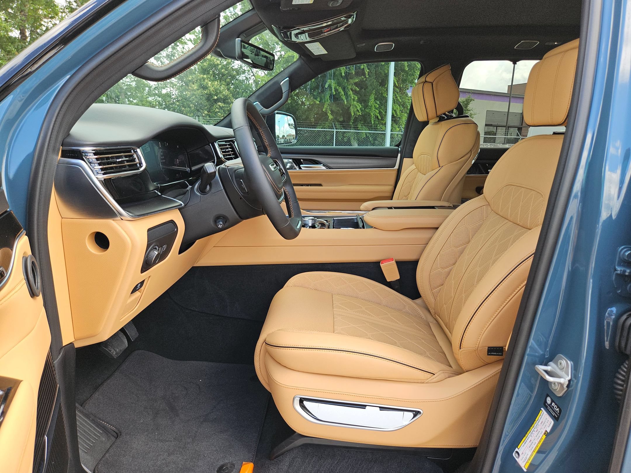 New 2026 Jeep Grand Wagoneer Summit AWD/4WD image 9