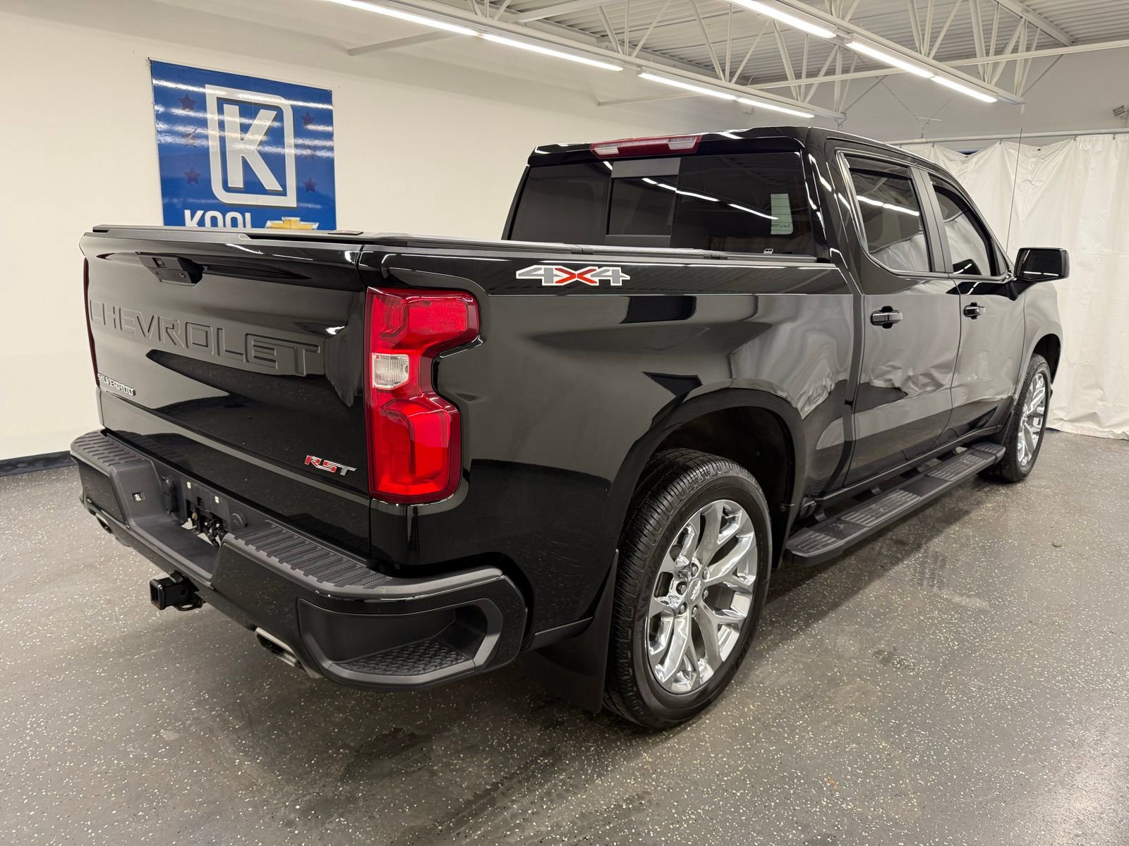 Used 2020 Chevrolet Silverado 1500 RST w/ All-Star Edition image 2