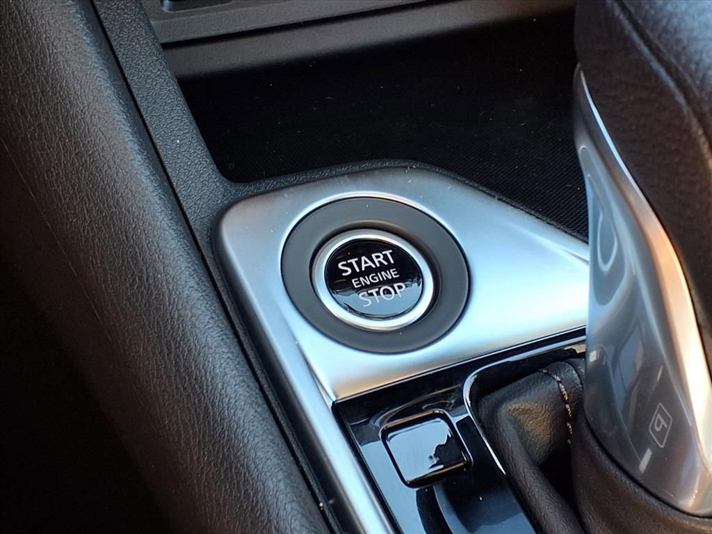 New 2025 Nissan Sentra SV w/ Trunk Package image 9