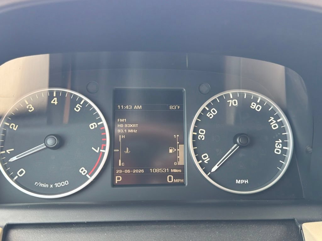 Used 2016 Land Rover LR4 HSE AWD/4WD image 16