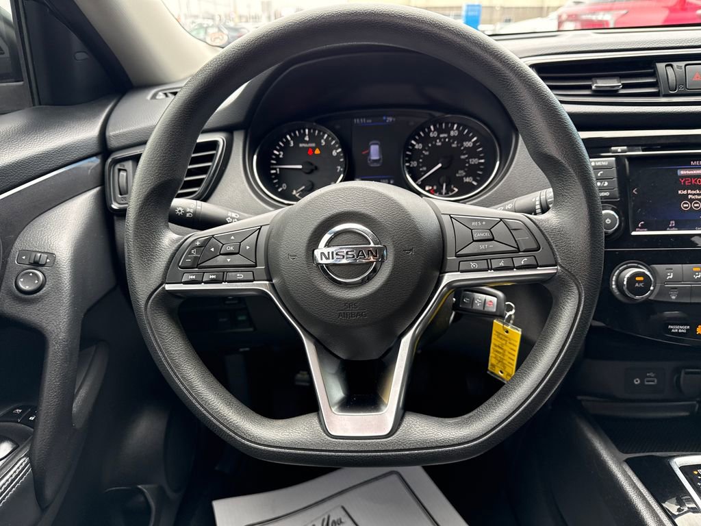 Used 2018 Nissan Rogue S image 18