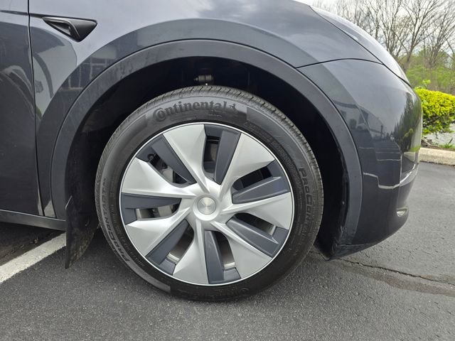Used 2024 Tesla Model Y Long Range AWD/4WD image 5