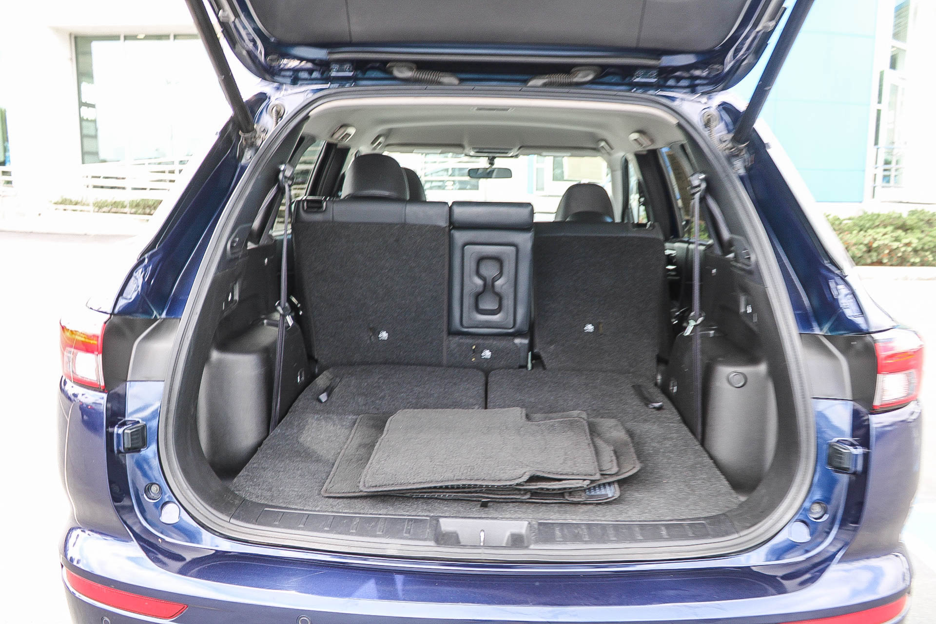 Used 2024 Mitsubishi Outlander SE AWD/4WD image 28