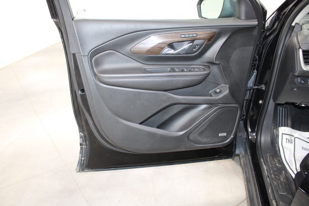 Used 2020 GMC Terrain Denali w/ Denali Premium Package image 25