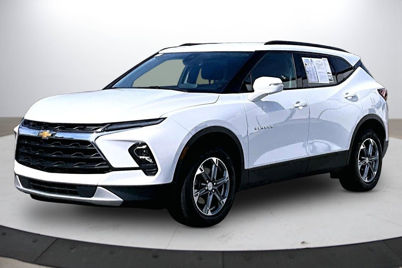 Used 2024 Chevrolet Blazer LT image 4