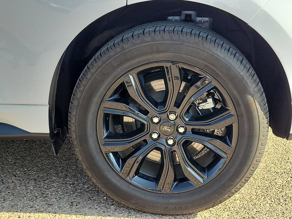 Used 2022 Ford Edge SE w/ Black Appearance Package AWD/4WD image 13
