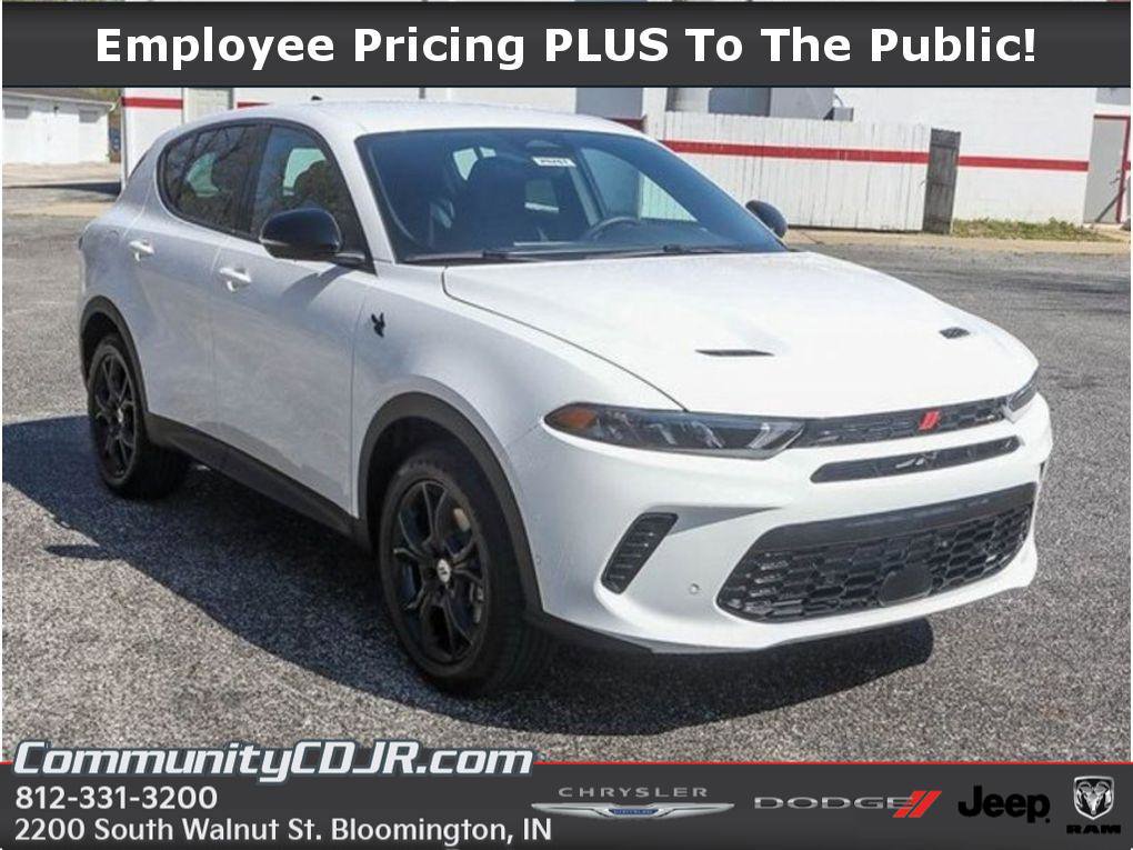 New 2025 Dodge Hornet GT w/ Tech Pack AWD/4WD image 1