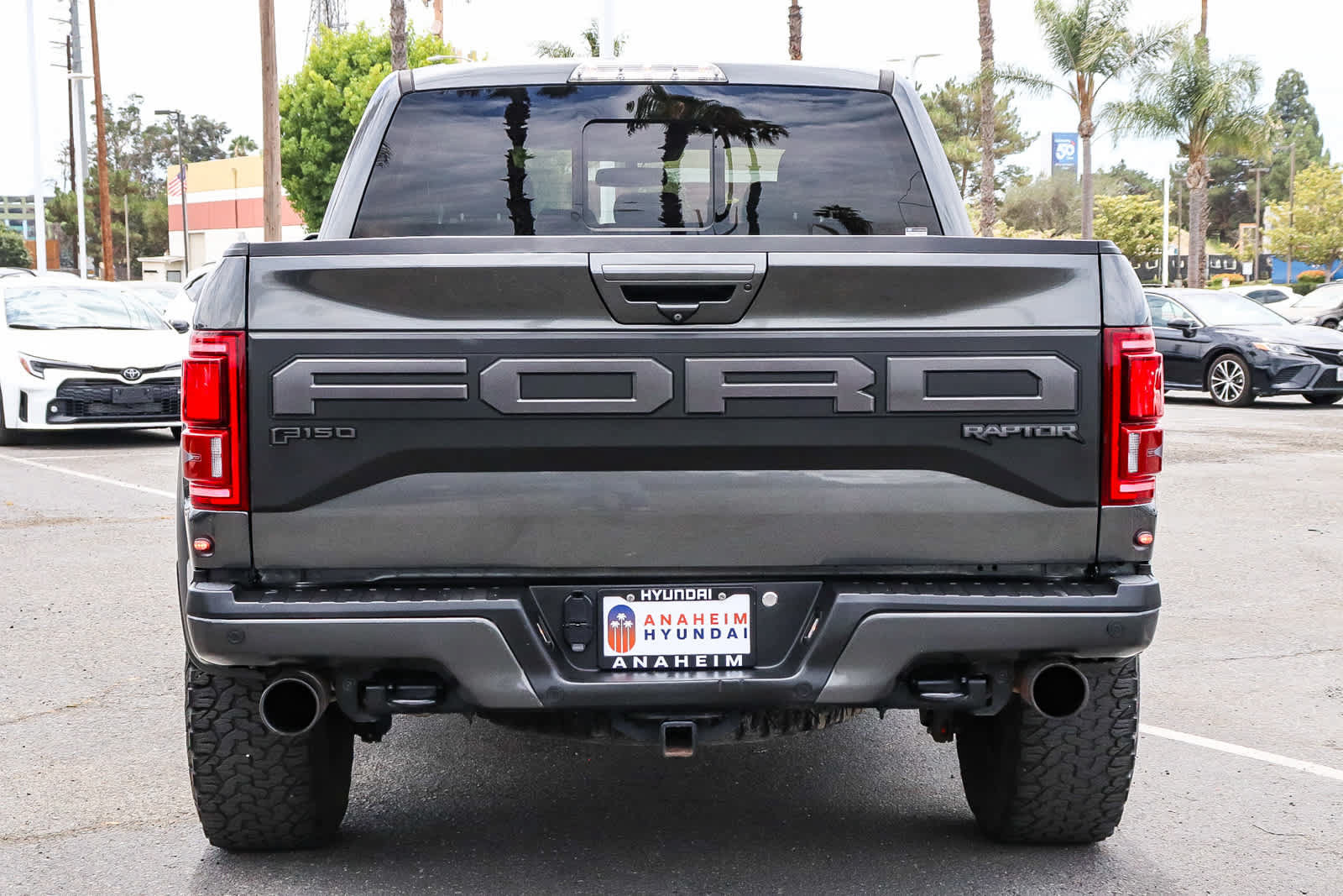 Used 2019 Ford F150 Raptor w/ Equipment Group 802A Luxury AWD/4WD image 12