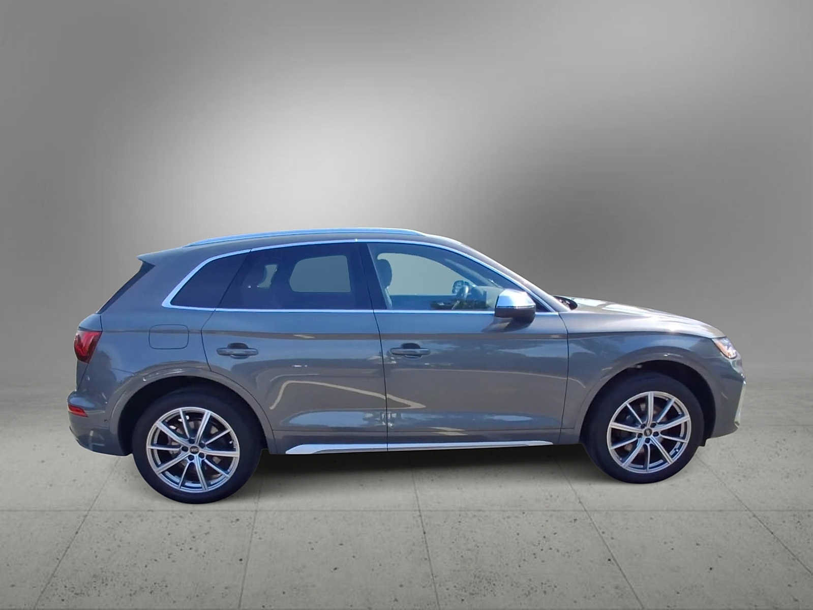 Used 2023 Audi SQ5 Prestige w/ Prestige Package AWD/4WD image 9