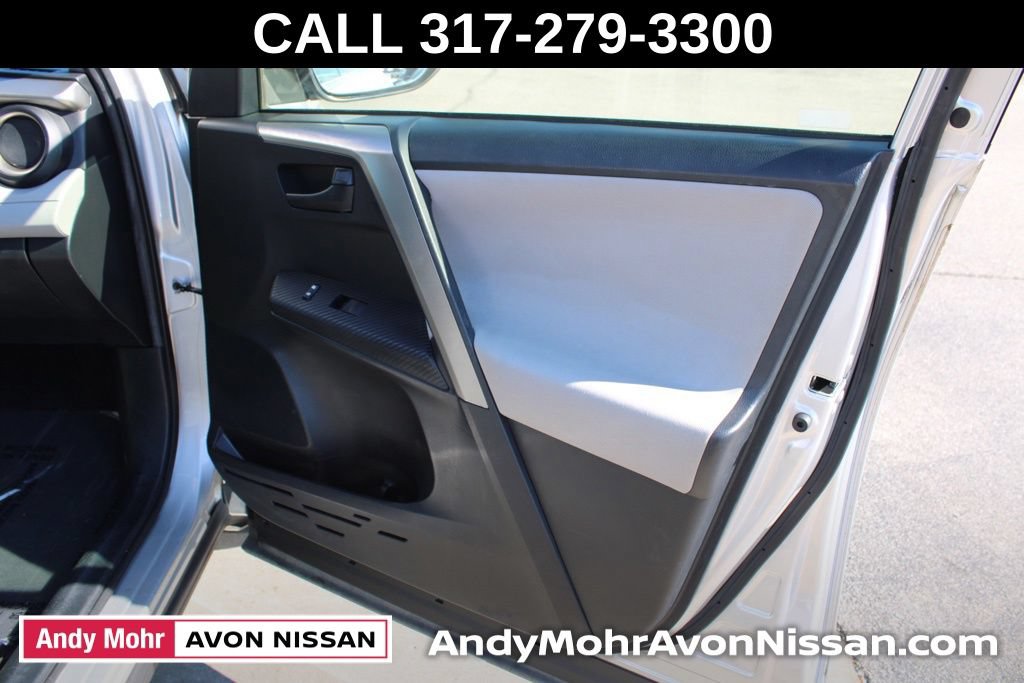 Used 2014 Toyota RAV4 LE FWD image 18