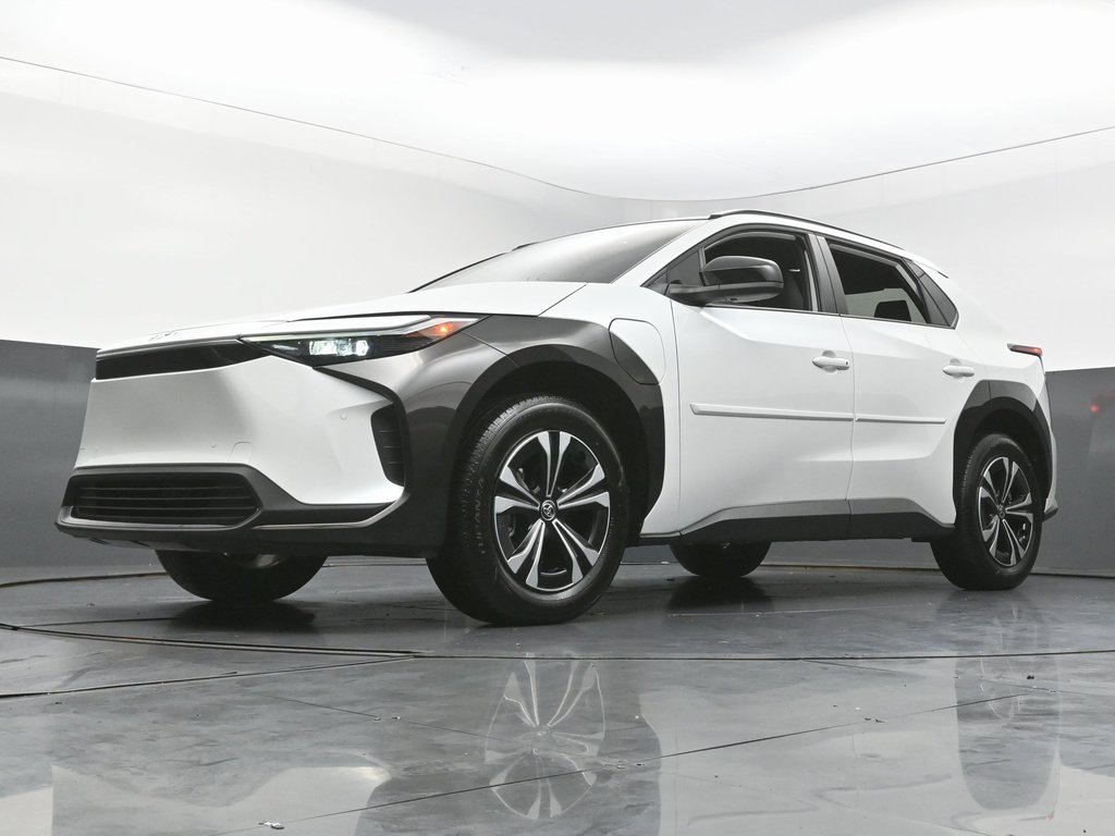 Used 2023 Toyota bZ4X XLE image 57