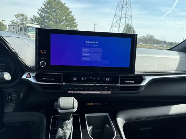 New 2026 Toyota Sienna Platinum image 15